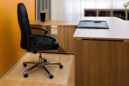 Ochranná podložka pod stoličky 140/100 cm  0,5 mm