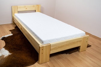 Posteľ Káťa - PRÍRODNÁ 90x200 masív borovica 4 cm + rošt ZADARMO