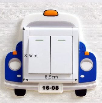 Svietiaca 3D silikónová dekorácia vypínača - auto modré