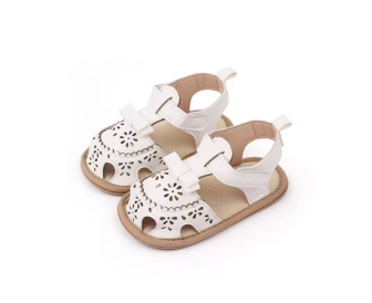 Capáčky 0-6 mesiacov / BB2254-2 biela