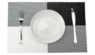 Prestieranie pletené / PVC 1 kus - kríž - čiernobiela