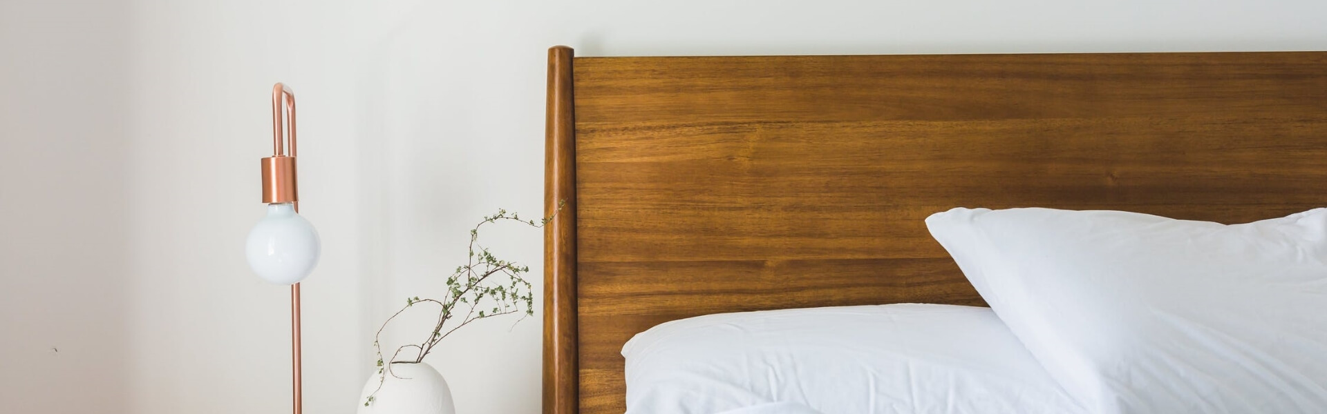 Posteľ Milošek 160/80 cm + matraca + zásuvka 